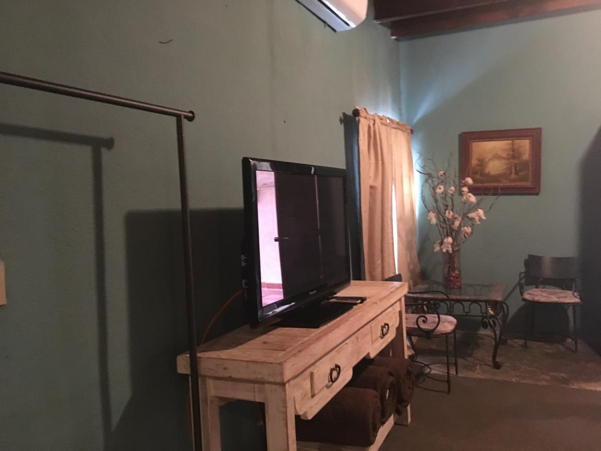 Hostal Dona Carlota Hotel Cuatrocienegas de Carranza Luaran gambar